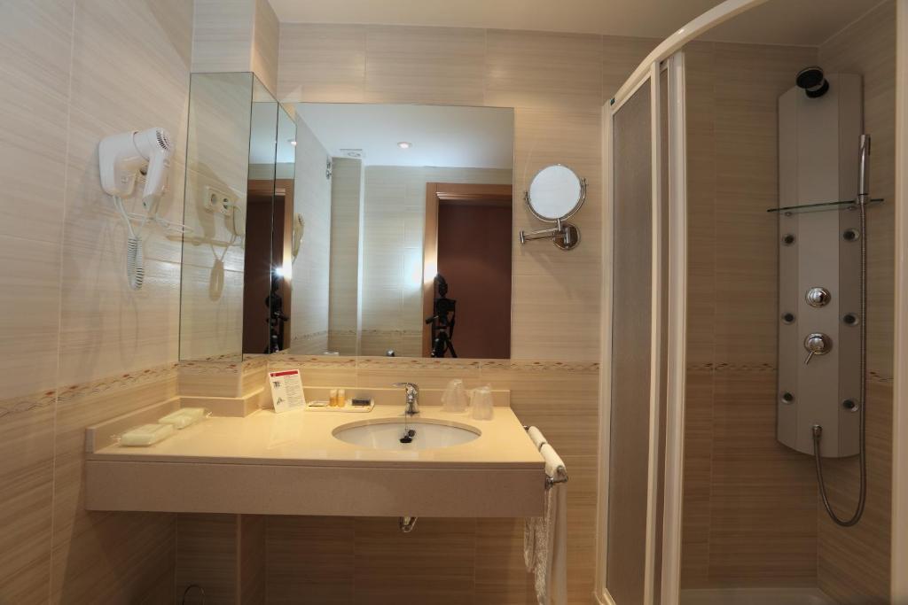 Hotel Hc Sigueenza الغرفة الصورة